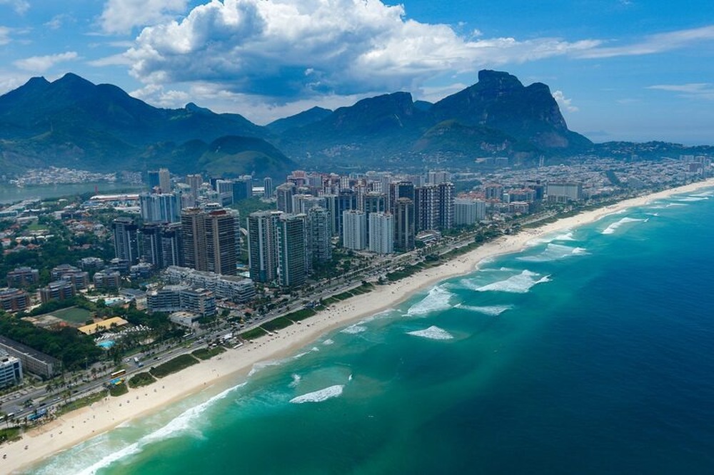 CARNAVAL INTEIRO SEM LUZ: Barra da Tijuca e Recreio dos Bandeirantes são principais afetadas