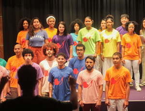 Dia 28/2 - O Coro LGBTQIA+ da Rocinha faz recital no Teatro Riachuelo