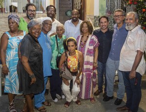 Intelectuais negros, lideranças políticas e religiosas, artistas, acadêmicos, entre outros se reuniram para receber o ativista Mamadou Ba - Dirigente do SOS Racismo.