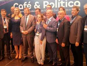 CONFEA - Café & Política: CREA/RJ faz vergonha, já o CREA/SC levou comitiva de destaque