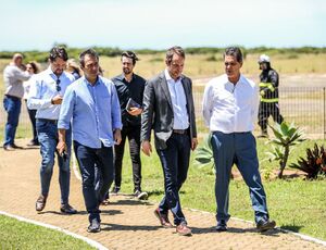 Vinicius Farah leva Secretários de Desenvolvimento Econômico ao Porto do Açu