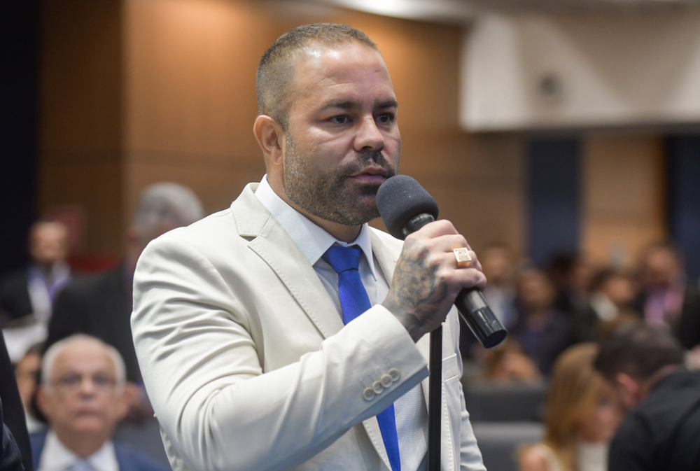 Deputado Filippe Poubel: Motoristas que danificarem patrimônio público em acidente podem ter de ressarcir o Estado do RJ