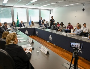 Comissões da Alerj debatem sobre projeto do Complexo Econômico-Industrial da Saúde