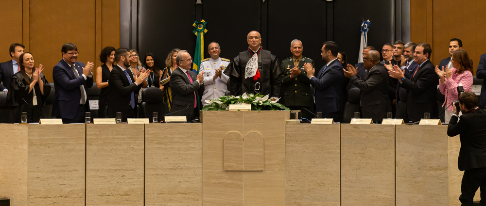TRE-RJ dá posse a novo presidente, vice e desembargadora eleitoral