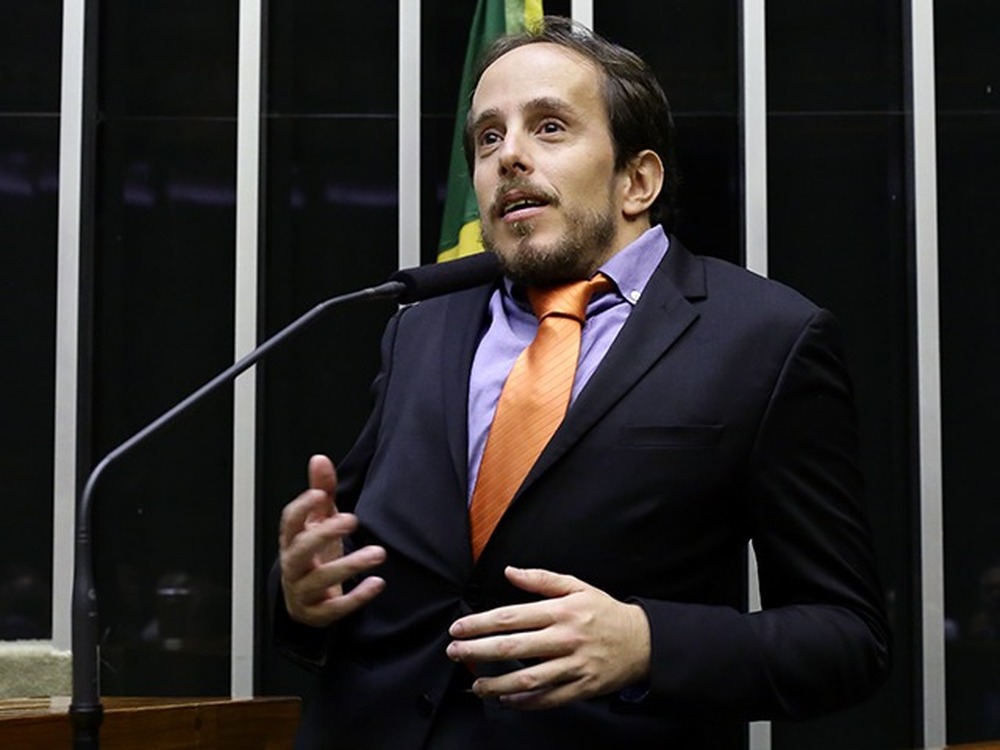 Aprovado Projeto do ex-deputado federal Paulo Ganime que criminaliza adulteração de placas