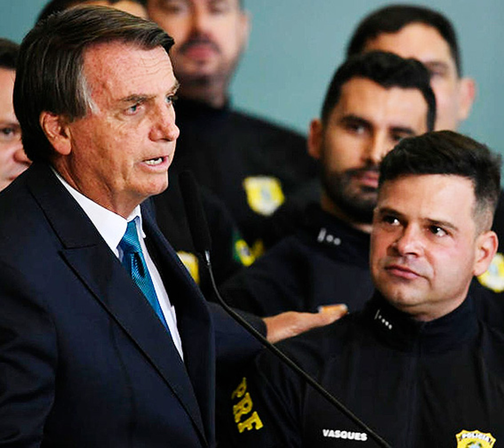 23 denúncias contra ex-diretor-geral da PRF foram ocultadas por corregedor que Bolsonaro indicou