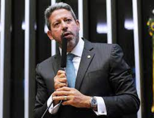 BRASÍLIA: Lira cria bloco partidário da Câmara com 175 parlamentares