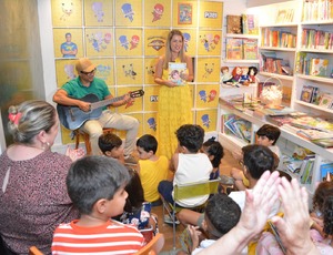No mês nacional do livro infantil escritora e psicóloga defende o brincar livre de meninos e meninas