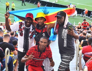 Governo e Flamengo levam refugiados, migrantes e vítimas de trabalho escravo ao Estádio do Maracanã
