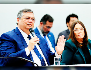 'Conspirar contra a saúde pública é corrupção gravíssima', diz Dino