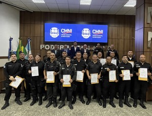 Mais Baixada:Claudio Haja Luz, vereador de Nova Iguaçu, homenageia policiais militares do 20° Batalhão