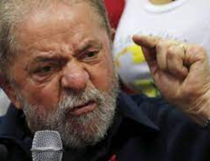 ARCABOUÇO FISCAL: Ex-presidente Bolsonaro promete não fazer oposição no momento em que Lula cai nas pesquisas
