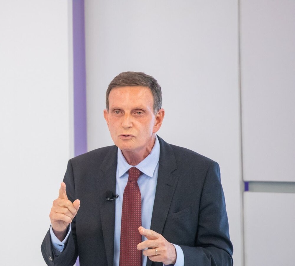 Juíza cassa mandato do Deputado Federal Marcelo Crivella e multa em R$ 433 mil