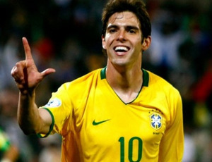 FUTEBOL: Kaká tem uma fortuna de 600 milhões de reais