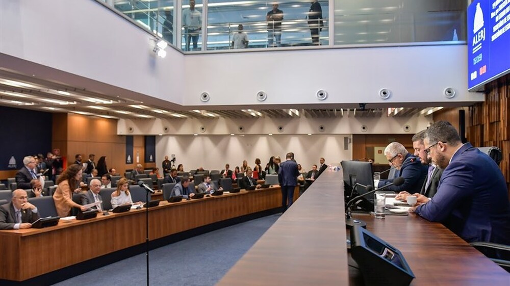 Deputado André Corrêa, presidente da Comissão de Orçamento, recebeu 362 emendas para Projeto de diretrizes orçamentárias de 2024 na Alerj