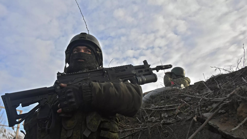 Mídia: ao prolongarem o conflito ucraniano, EUA fortalecem a China e enfraquecem o Ocidente
