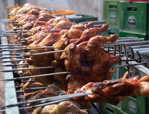Índice Frangão Carioca aponta preço médio de R$ 45,23 para o frango assado na cidade do Rio