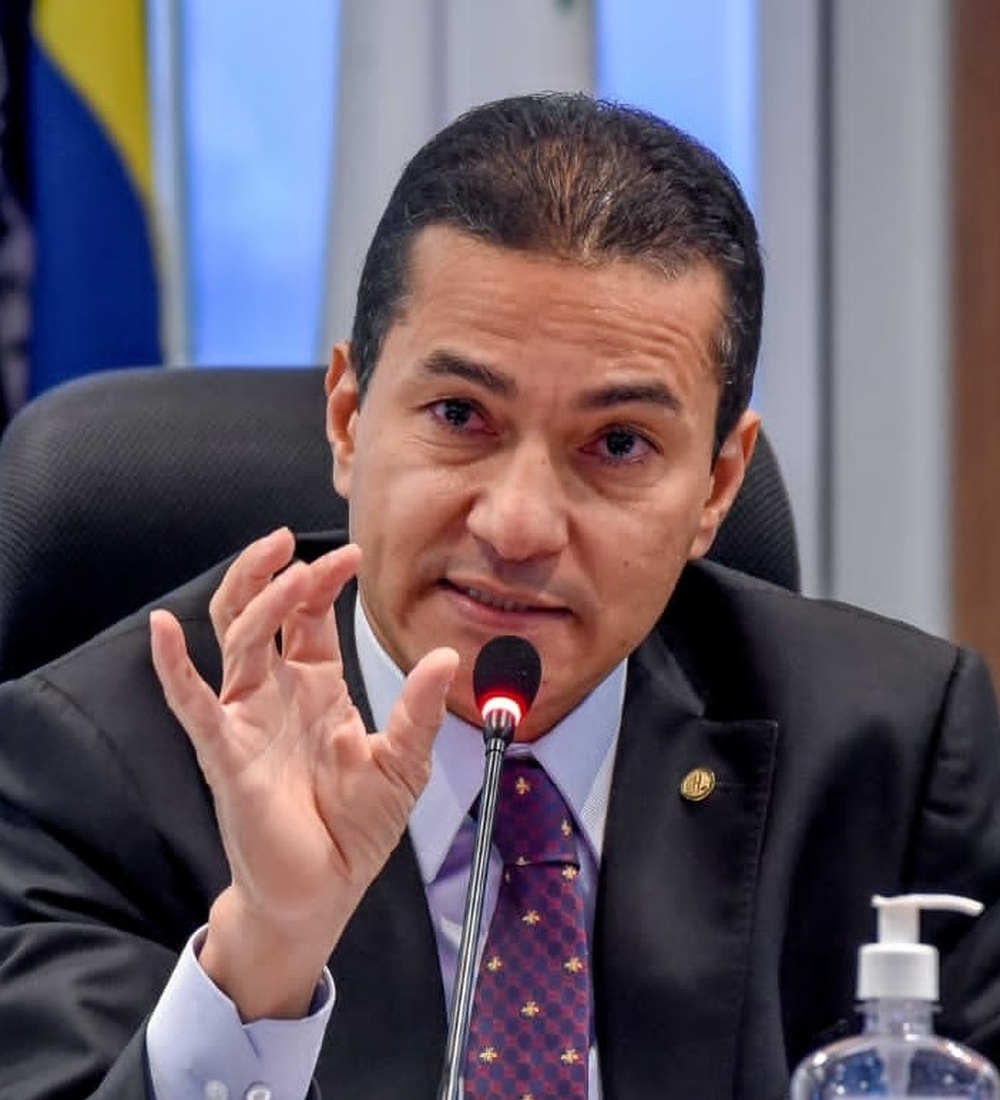 Deputado Marcos Pereira: Autor de Leis que Impulsionam a Indústria Tecnológica e a Capacitação Profissional