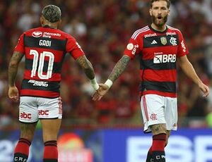 Flamengo vence o Fortaleza no Maracanã, Gabi chegou aos 150 gols com o manto