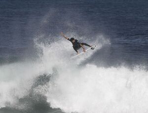 Yago Dora vence etapa de Saquarema do circuito mundial de surfe