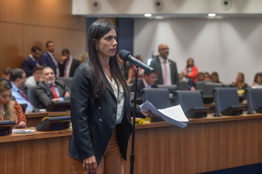 Deputada Índia Armelau empenhada na aprovação de assistência jurídica gratuita para agentes da segurança pública