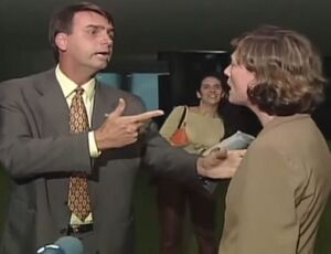 Bolsonaro mais perto da PAPUDA! Ação contra Bolsonaro por ataque a Maria do Rosário vai a juizado especial