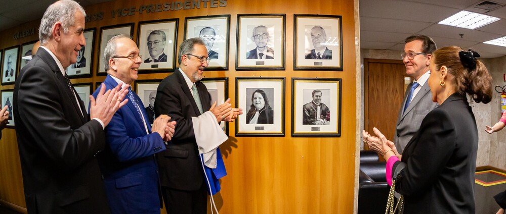 Desembargador Edson Aguiar de Vasconcelos tem retrato inaugurado na Galeria de Retratos dos Terceiros Vice-Presidentes do TJRJ