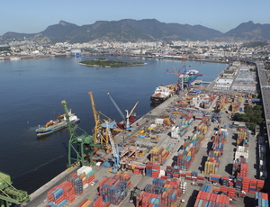 Balança comercial do Rio de Janeiro registra superávit de US$ 6,9 bilhões no primeiro semestre de 2023