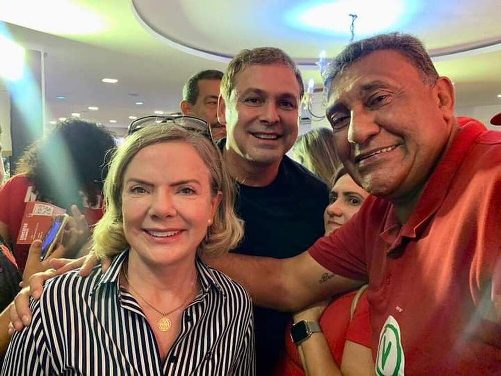 Zito dispara na frente em enquetes de Duque de Caxias