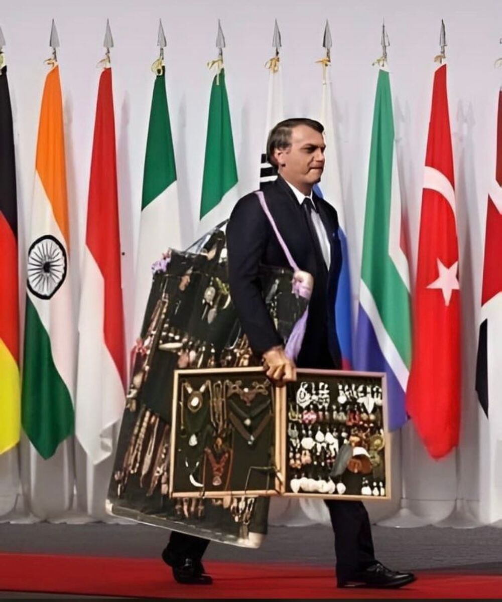 Bolsonaro transforma Almirante em Muambeiro e General em camelô 