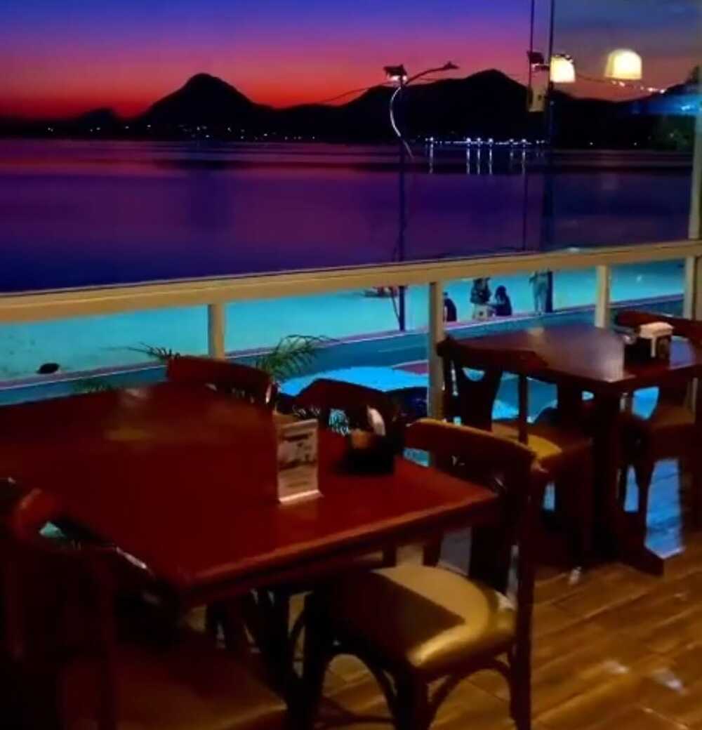 Bora Bora? Tradicional restaurante reúne engenheiros para discutir a política em Maricá! 