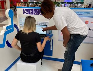 Shopping Grande Rio promove evento de inclusão de pessoas com deficiência no mercado de trabalho