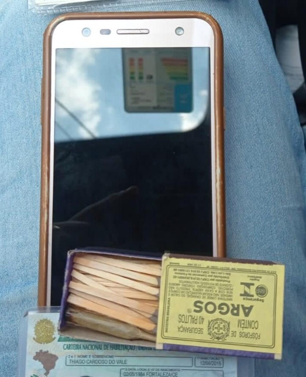 Pastor é preso com cigarro de maconha após furtar celular de freira em hospital