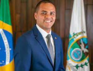 Deputado estadual Felipinho Ravis confirma pré-candidatura a prefeito de Nova Iguaçu