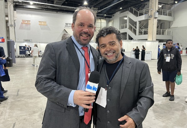  Clébio Jacaré, Pré-candidato a Prefeito de Nova Iguaçu, fala sobre desenvolvimento da cidade na Caravana Federativa