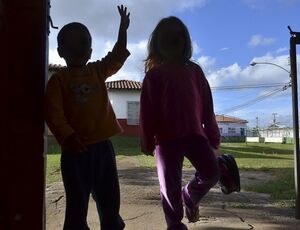 Levantamento mostra redução no tempo de acolhimento de menores no RJ
