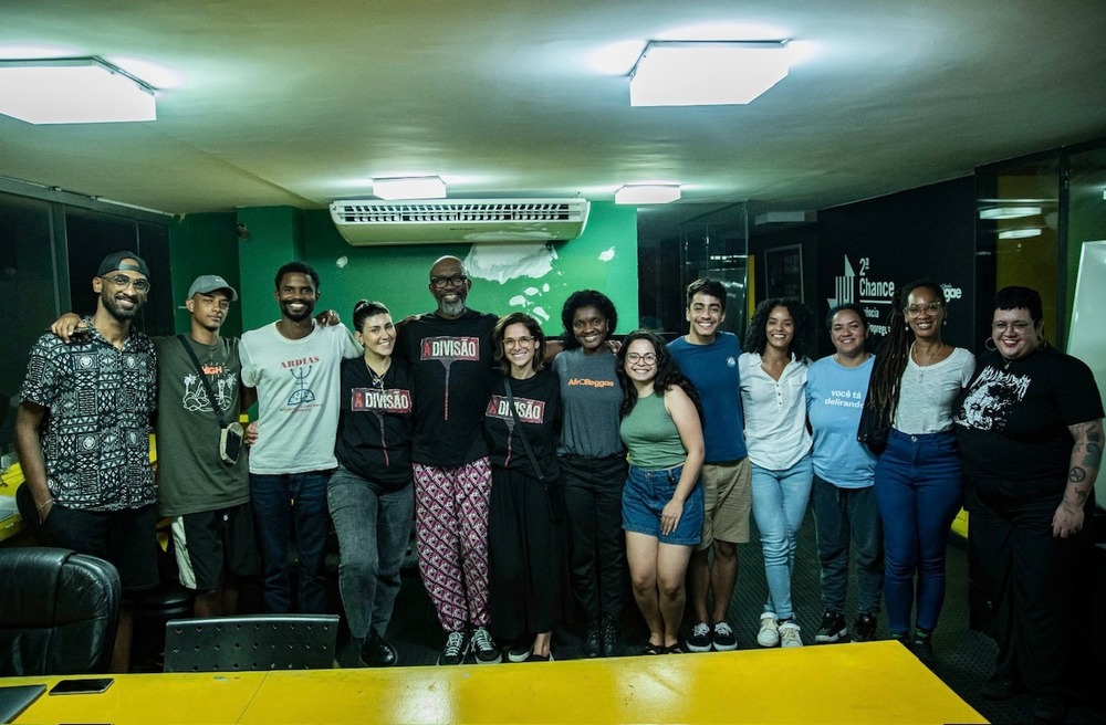 ONG e Produtora AfroReggae realizam o 1º Curso de Assistentes de Direção com intuito de promover a diversidade no mercado audiovisual   