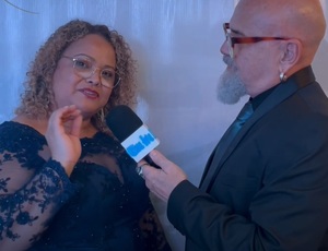 Entrevista com Adriana Lobão: A Especialista em Cabelos Cacheados do Rio de Janeiro