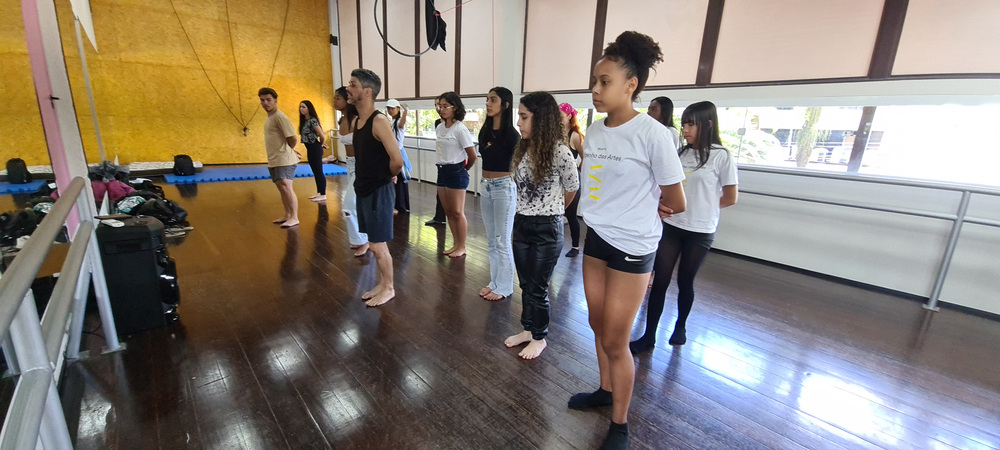 Projeto social atua há mais de um ano no Rio de Janeiro, proporciona a chance  para crianças e jovens de comunidades sonharem com a arte 