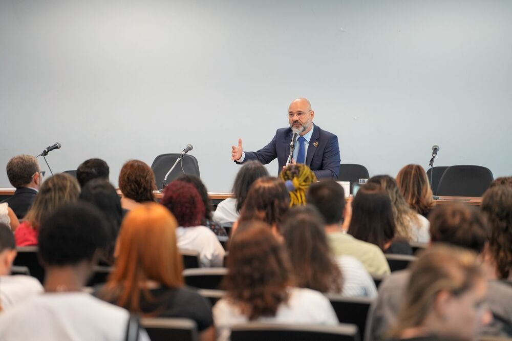 Deputado Fred Pacheco realiza audiência pública na Alerj em prol de alunos com deficiência no Rio