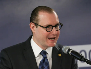 STF: Zanin vota por anular acórdão sobre revisão da vida toda no INSS