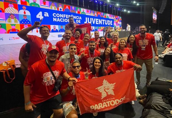 A representação do Estado do Rio de Janeiro na 4ª Conferência Nacional de Juventude é ParaTodos. 