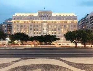 Como é e quanto custa se hospedar no Copacabana Palace? 