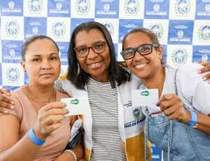 Governo do Estado entrega 715 unidades do Cartão Recomeçar em São Gonçalo