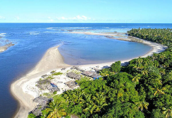A privatização da natureza: empresários tomam parte da Ilha dos Porcos, Ubatuba, SP, e Ilha de Boipeba, BA.