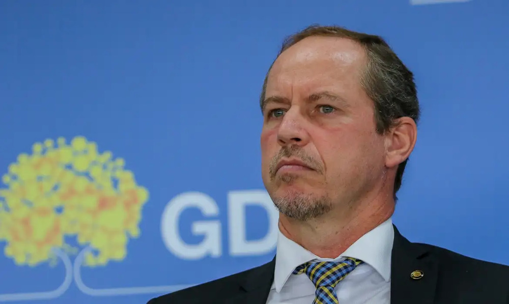 'Gravíssimo e inaceitáve', diz ministro sobre plano para matar Moraes