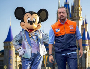 Claudio Castro: levou propina de R$ 425 mil e foi gastar na Disney, diz a Polícia Federal