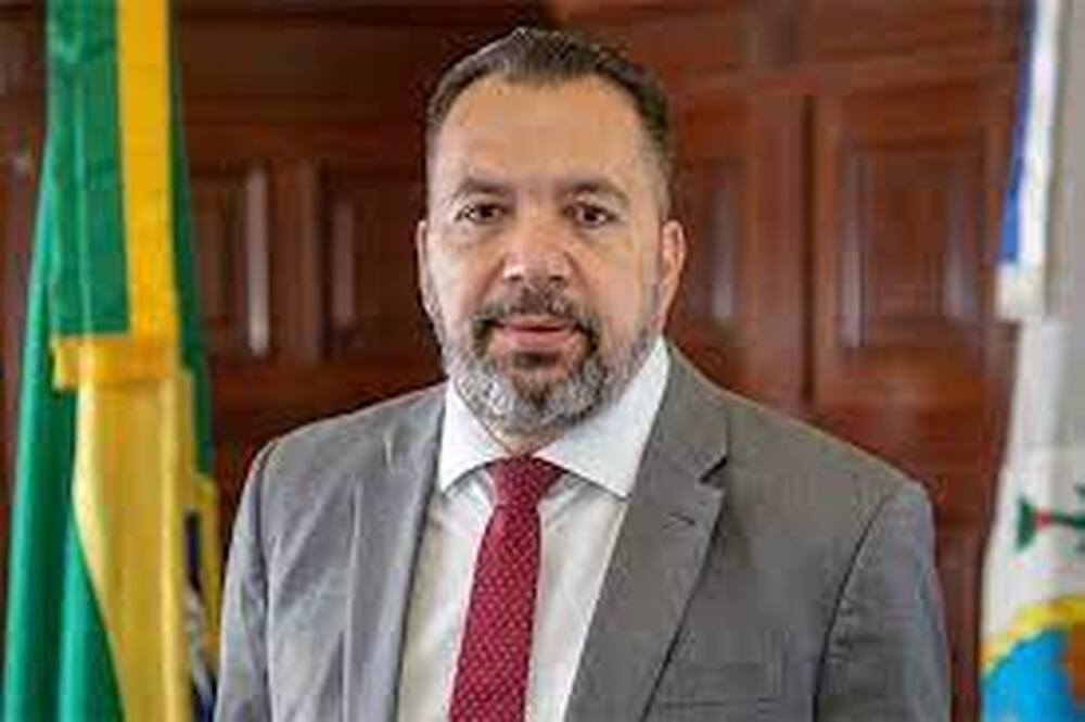 Deputado Márcio Canella denúncia ao MP contra lixão clandestino em Duque de Caxias