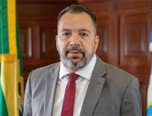 Deputado Márcio Canella denúncia ao MP contra lixão clandestino em Duque de Caxias