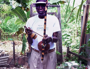 'Capoeira é meu remédio', diz mestre de 96 anos